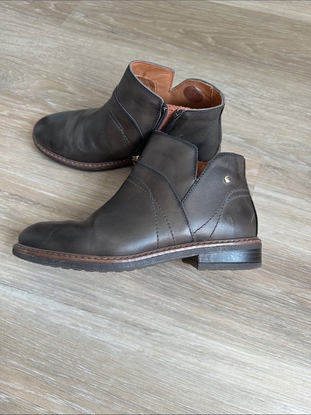 PIKOLINOS Black Leather Side-Zip Ankle Booties